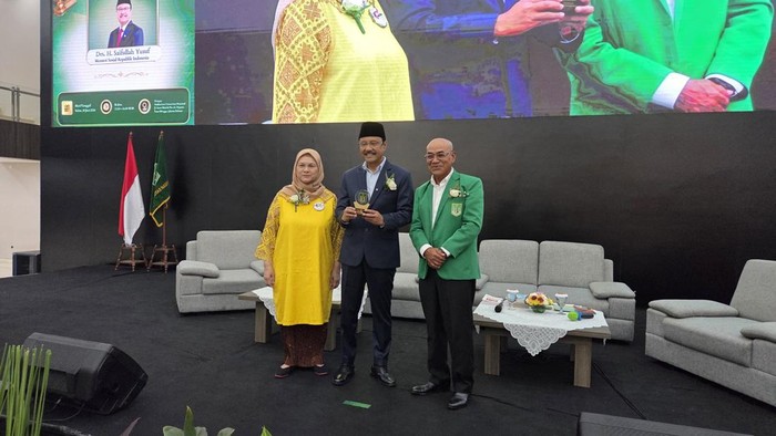 Mensos: Kemiskinan Ortu Tak Boleh Jadi Takdir Anak, Negara Buka Pendidikan