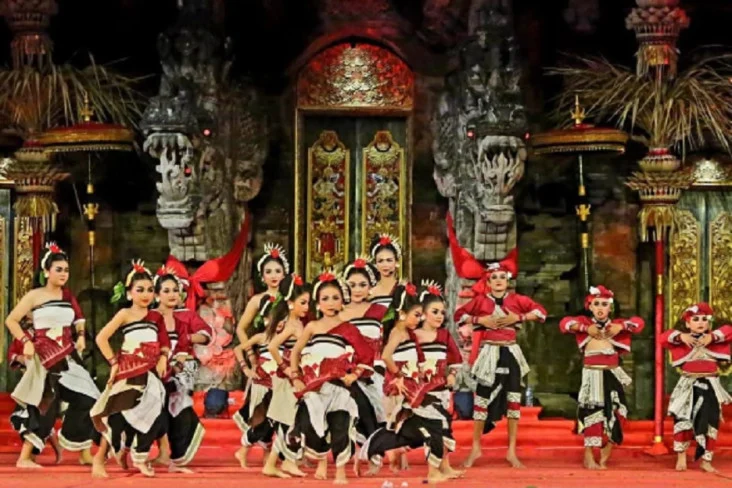 Wisata Berbasis Budaya, Tabanan Gelar Parade Gebogan dan Baleganjur