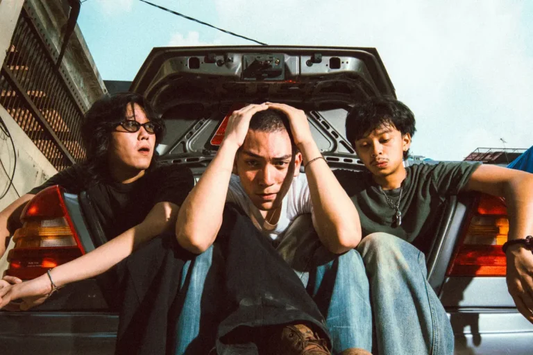Identitas Musik KRTM di Single Pada Akhirnya, Sajikan Rock Alternatif dengan Lirik Reflektif