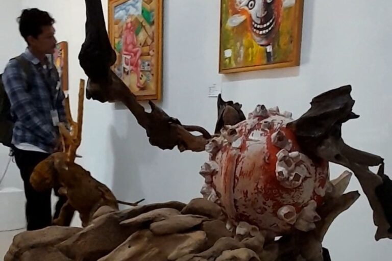 Dari Kayu Hanyut hingga Patung Semar, Seniman Kulon Progo Sulap “Sampah” Jadi Karya Seni