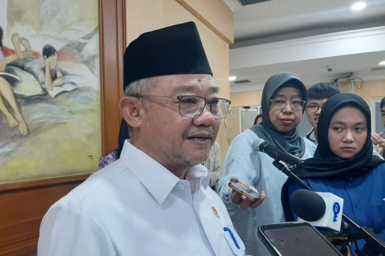 Mendikdasmen: Sekolah Nasional Terintegrasi Gunakan Kurikulum Nasional