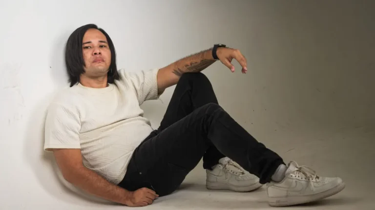 Calvin Dores Bangkit Lewat Musik, Single “Sampai Kapankah” Bawa Pesan Perjuangan