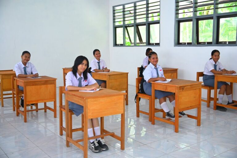 Alami Kerusakan, SMK Satu-satunya di Pulau Miangas Akhirnya Direvitalisasi
