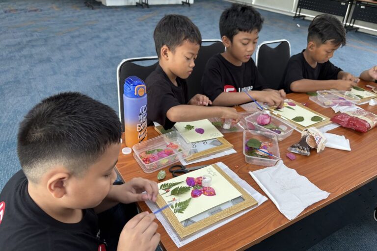 Kebun Raya Bogor Tawarkan Cara Wisata Baru, Pengunjung Bisa Belajar Cangkok hingga Seni Bunga Kering