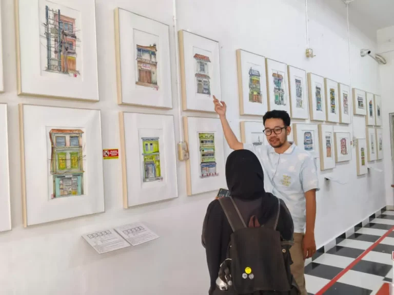 Dari Fasad Menjadi Memori: Pameran Tampak Depan Ody Yogi Hidupkan Kembali Kisah Kota Palembang