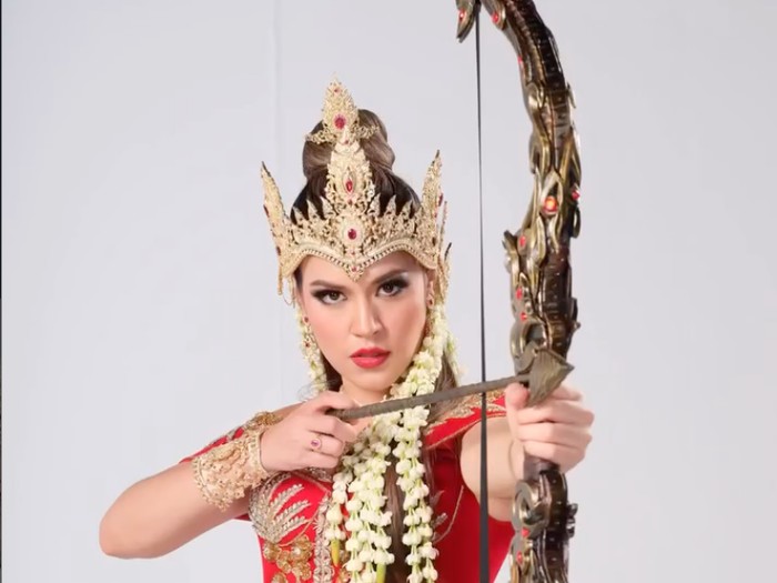 Tinggalkan Citra Kalem, Raisa Menjelma Srikandi di Pagelaran Sabang Merauke
