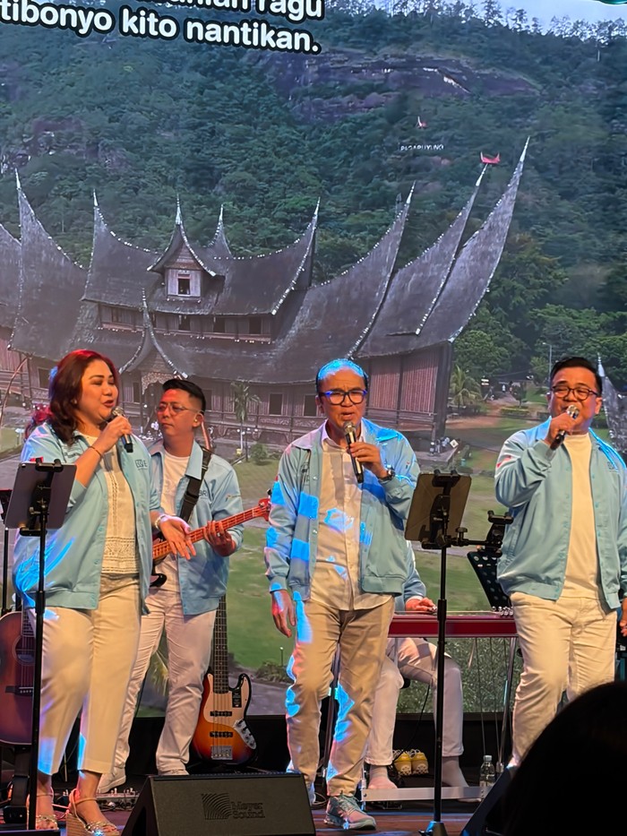 Tantowi Yahya Bawa “Strings of Equator” Keliling Eropa, Promosikan Musik Indonesia